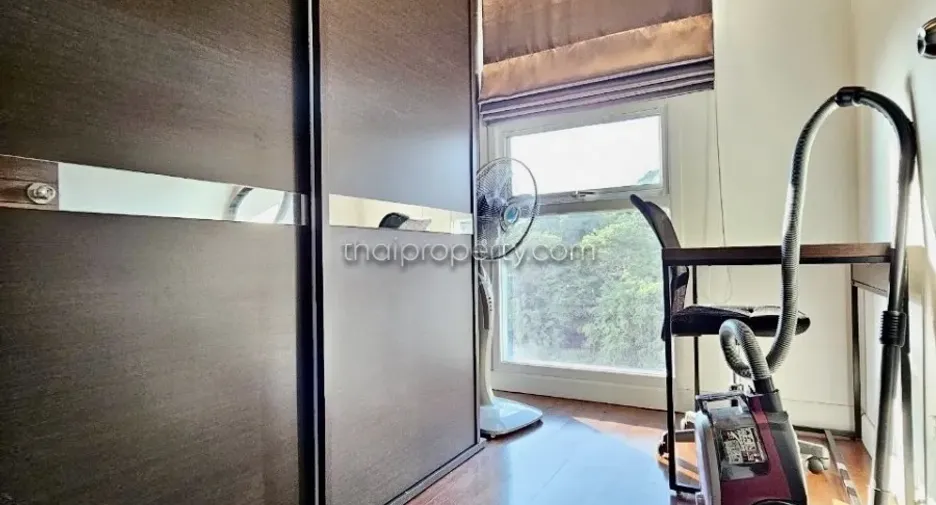 For rent 2 bedrooms condo in Bang Lamung, Chonburi