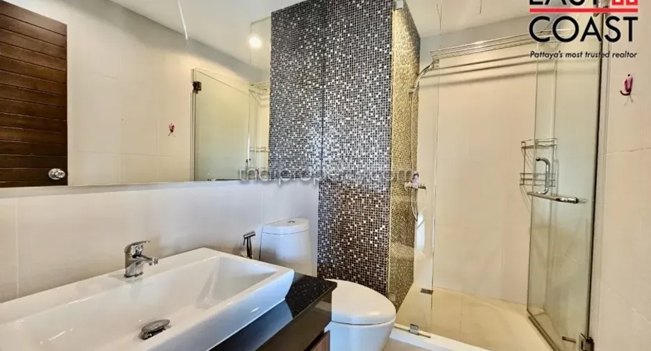 For rent 2 bedrooms condo in Bang Lamung, Chonburi
