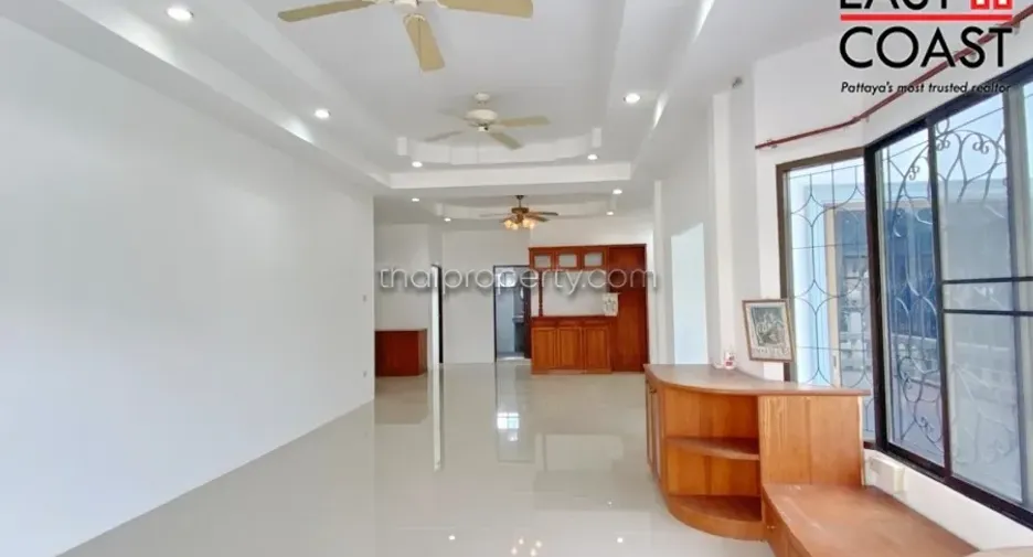 For rent and for sale 3 bedrooms house in Bang Lamung, Chonburi