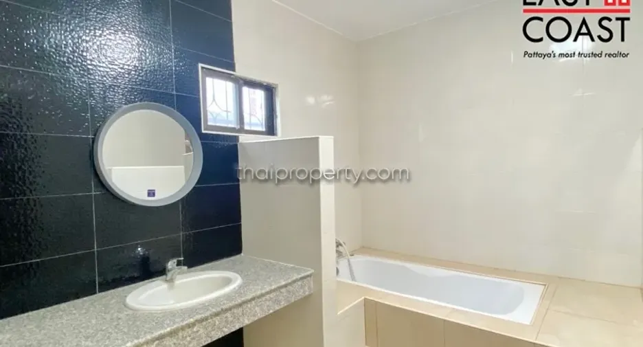 For rent and for sale 3 bedrooms house in Bang Lamung, Chonburi