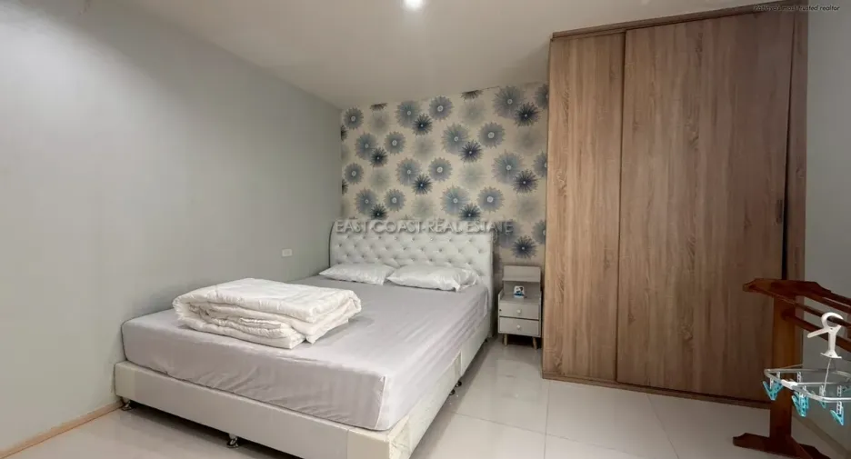 For rent 2 bedrooms condo in Bang Lamung, Chonburi