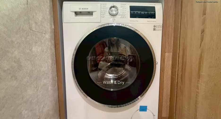 For rent 2 bedrooms condo in Bang Lamung, Chonburi