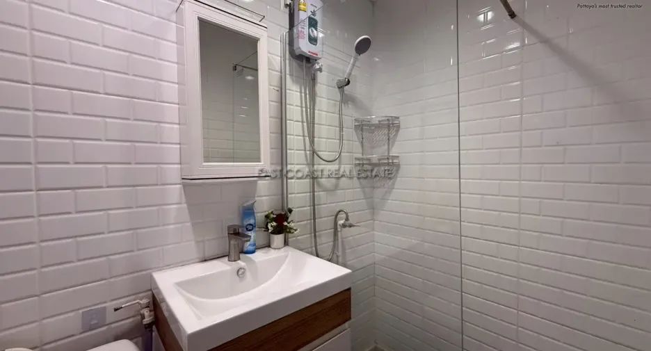 For rent 2 bedrooms condo in Bang Lamung, Chonburi