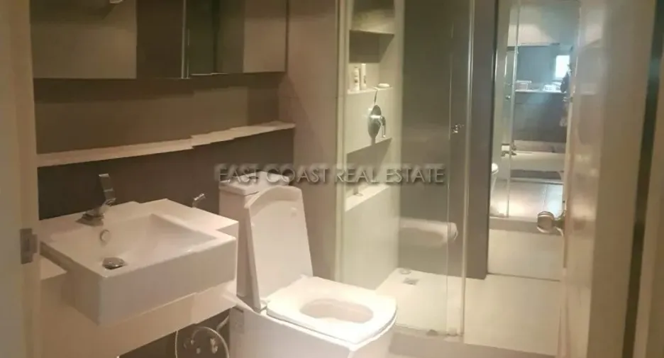 À louer et à vendre 1 chambre condo à Bang Lamung, Chonburi