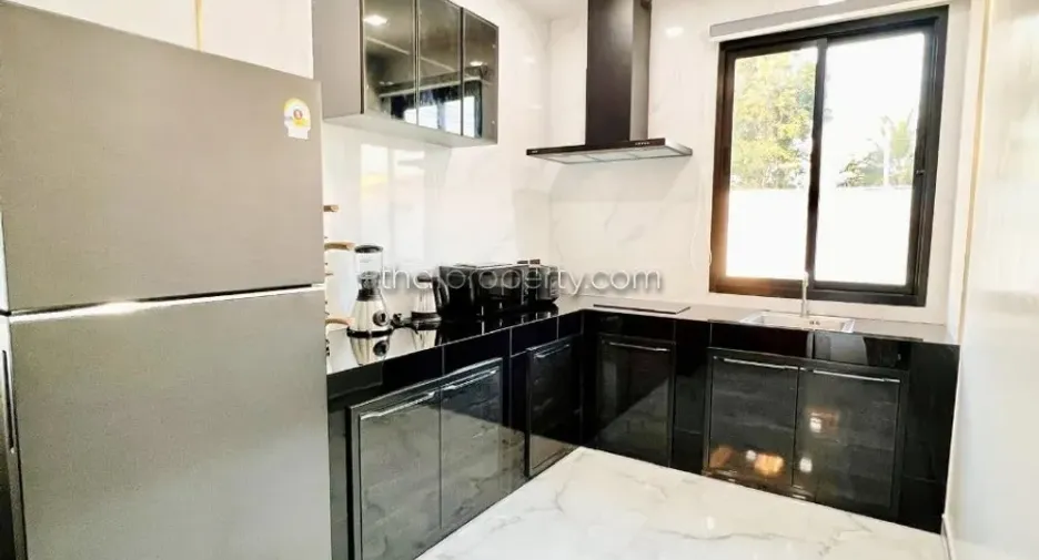Casa en alquiler y en venta de 4 habitaciones en Bang Lamung, Chonburi