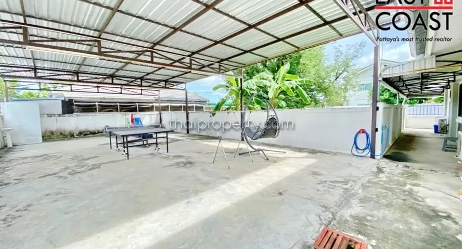 For rent and for sale 4 bedrooms house in Bang Lamung, Chonburi