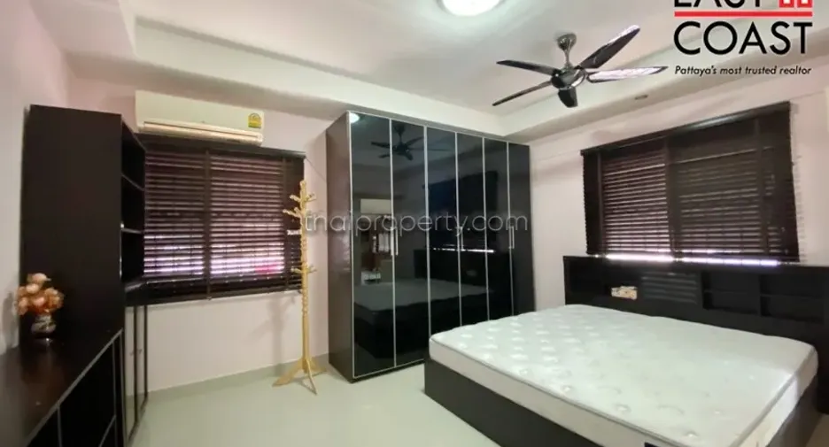 For rent and for sale 4 bedrooms house in Bang Lamung, Chonburi