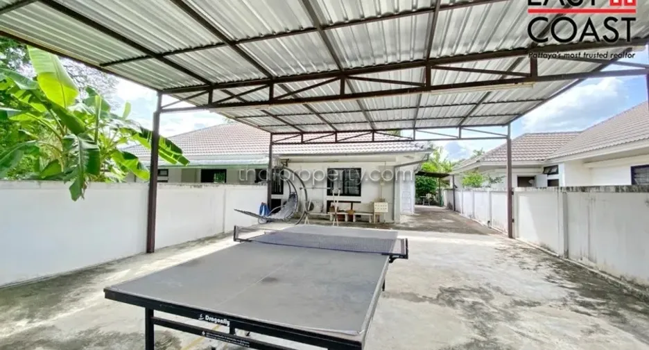 For rent and for sale 4 bedrooms house in Bang Lamung, Chonburi