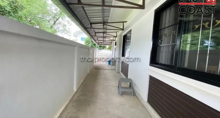For rent and for sale 4 bedrooms house in Bang Lamung, Chonburi