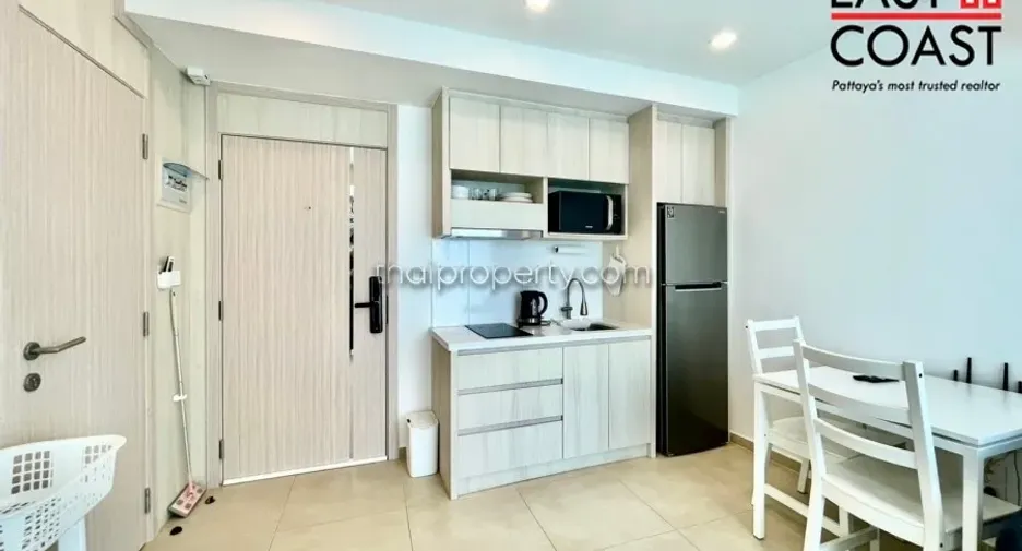 For rent and for sale 1 bed condo in Bang Lamung, Chonburi