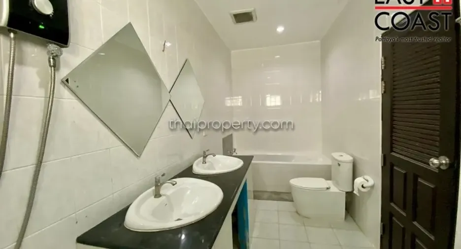 For rent and for sale 3 bedrooms house in Bang Lamung, Chonburi