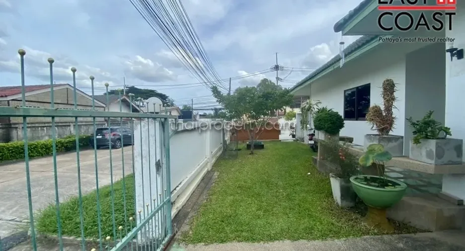 For rent and for sale 3 bedrooms house in Bang Lamung, Chonburi