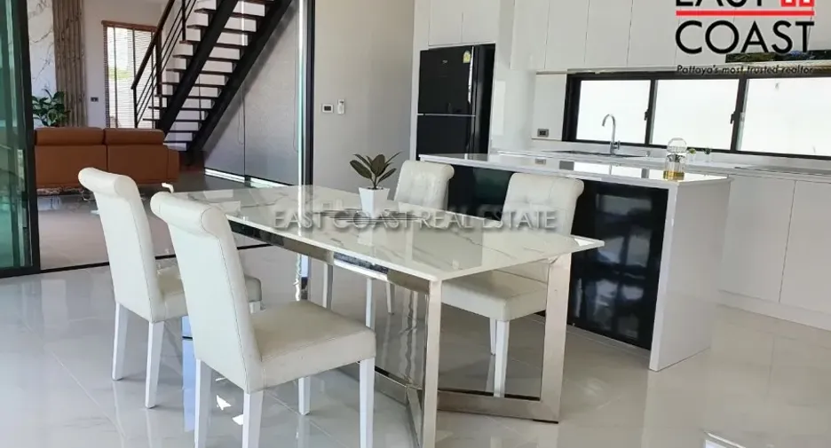 For rent and for sale 4 bedrooms house in Bang Lamung, Chonburi