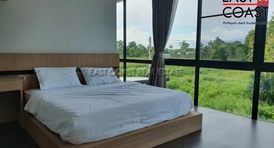 For rent and for sale 4 bedrooms house in Bang Lamung, Chonburi