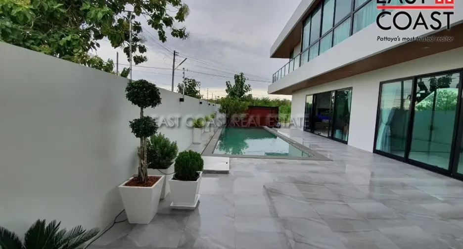 For rent and for sale 4 bedrooms house in Bang Lamung, Chonburi