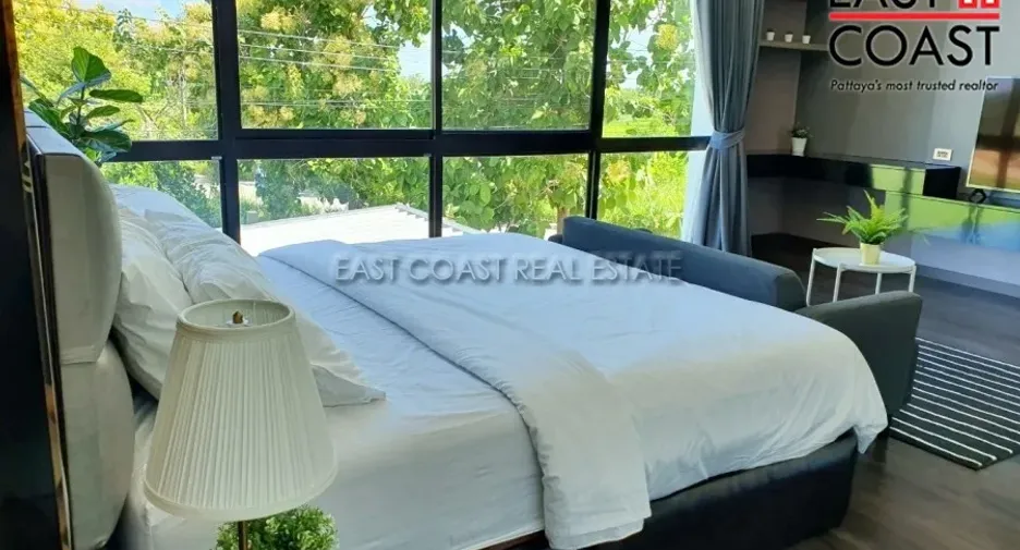 For rent and for sale 4 bedrooms house in Bang Lamung, Chonburi