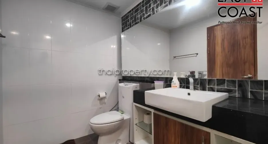 For rent 2 bedrooms condo in Bang Lamung, Chonburi