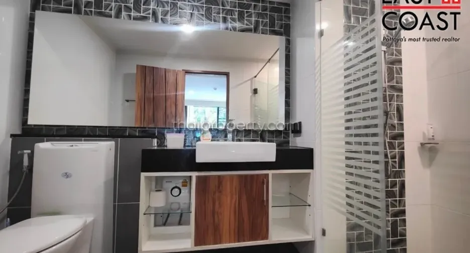 For rent 2 bedrooms condo in Bang Lamung, Chonburi