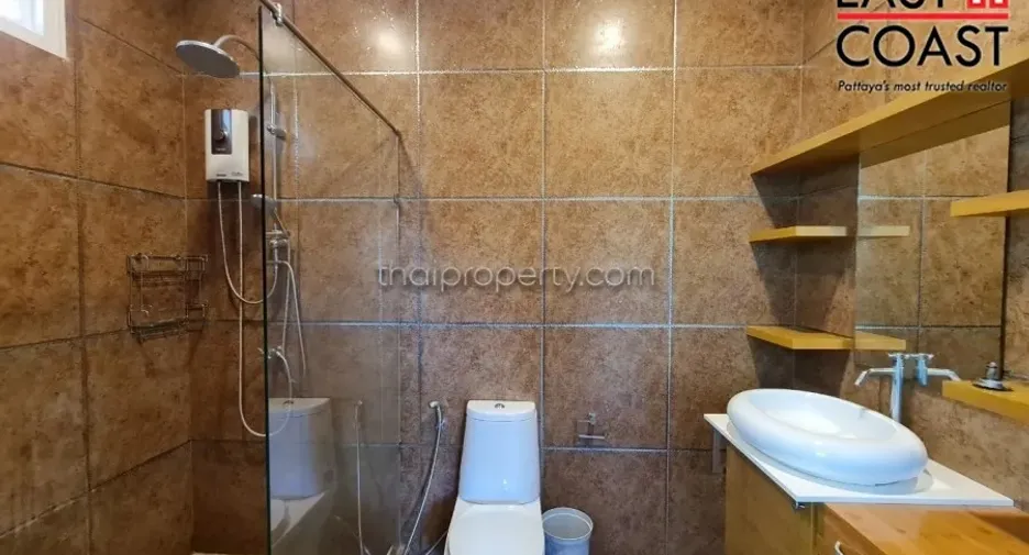 Haus zur Miete und zum Kauf mit 4 Zimmer in Huay Yai, Pattaya