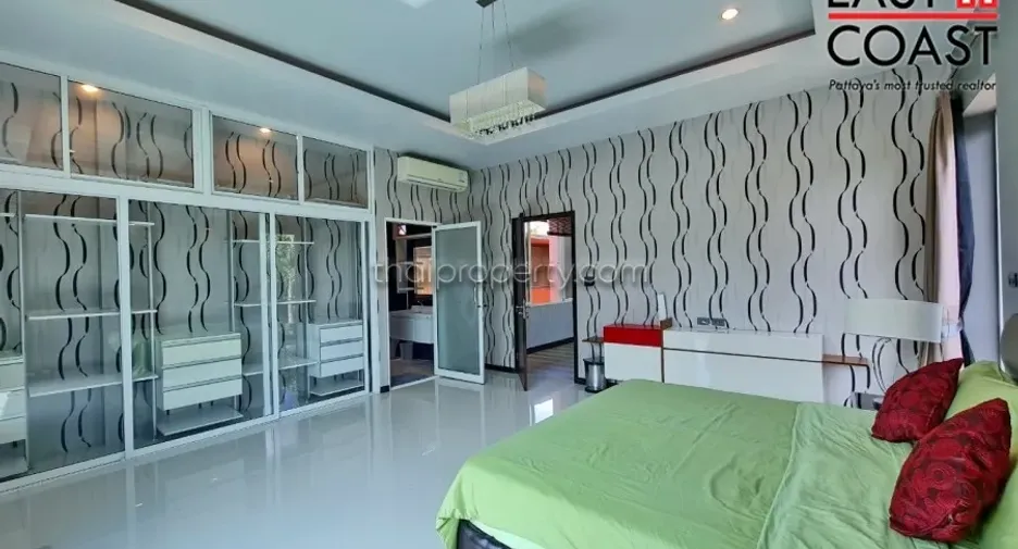Haus zur Miete und zum Kauf mit 4 Zimmer in Huay Yai, Pattaya