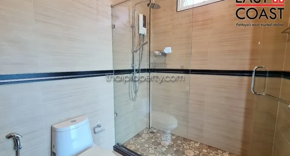 Haus zur Miete und zum Kauf mit 4 Zimmer in Huay Yai, Pattaya