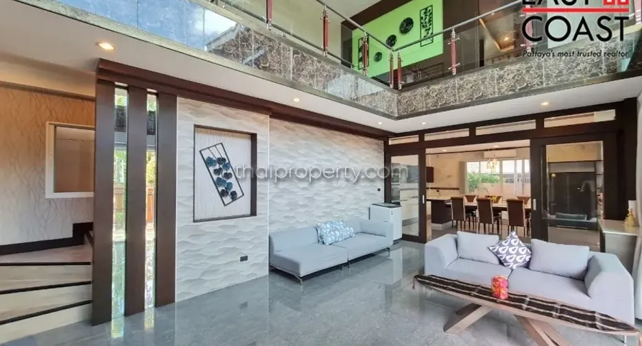 Haus zur Miete und zum Kauf mit 4 Zimmer in Huay Yai, Pattaya