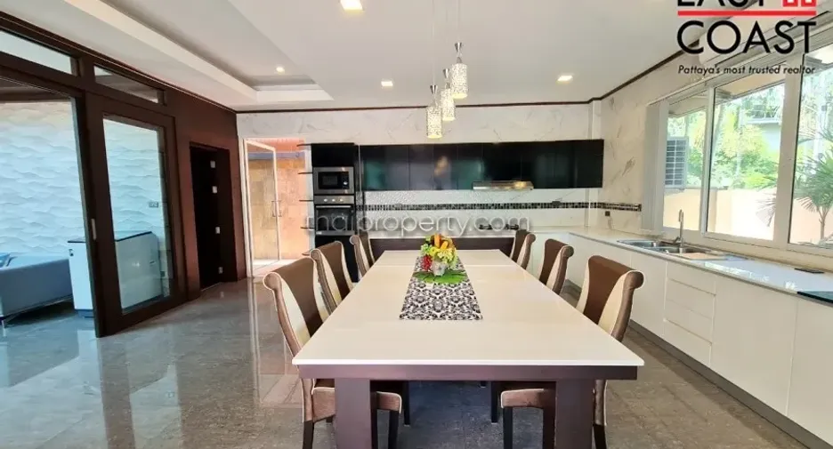 Haus zur Miete und zum Kauf mit 4 Zimmer in Huay Yai, Pattaya