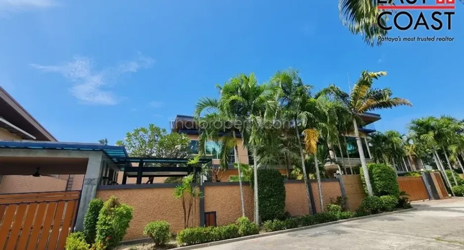 Haus zur Miete und zum Kauf mit 4 Zimmer in Huay Yai, Pattaya