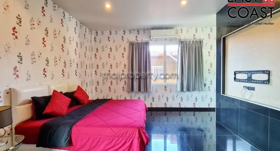 Haus zur Miete und zum Kauf mit 4 Zimmer in Huay Yai, Pattaya