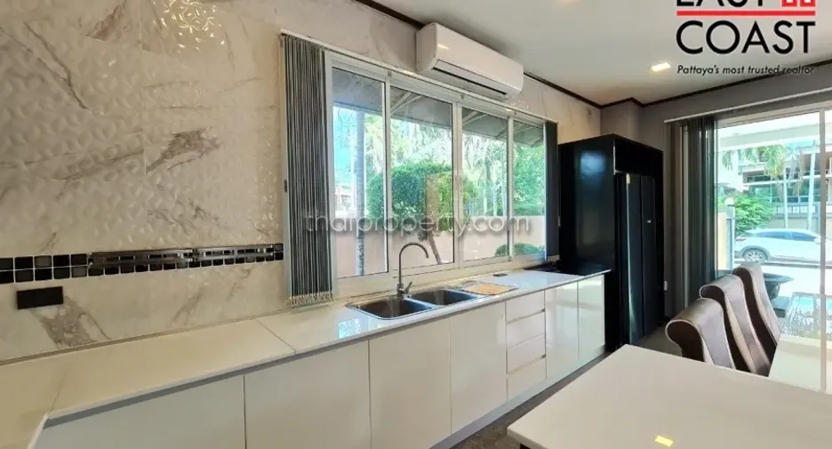 Haus zur Miete und zum Kauf mit 4 Zimmer in Huay Yai, Pattaya