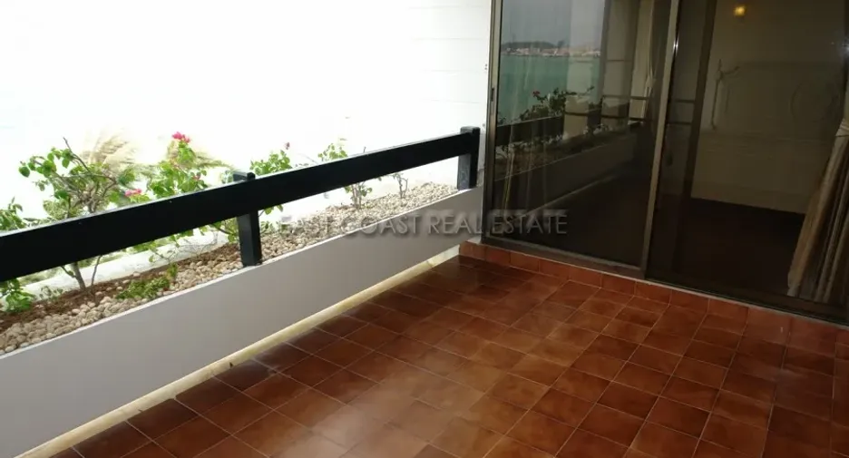 For rent 2 bedrooms condo in Bang Lamung, Chonburi