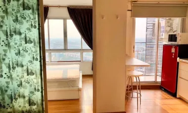 Wohnung zum Kauf mit 1 Zimmer in Bangkok Noi, Bangkok