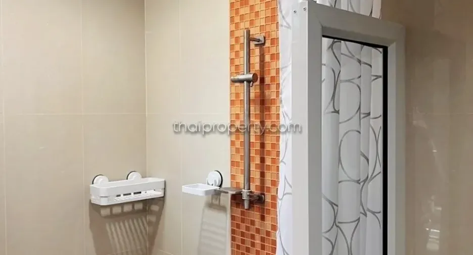 For rent and for sale 1 bed condo in Bang Lamung, Chonburi