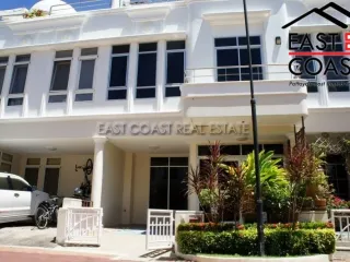 À vendre 3 chambres maison à Bang Lamung, Chonburi
