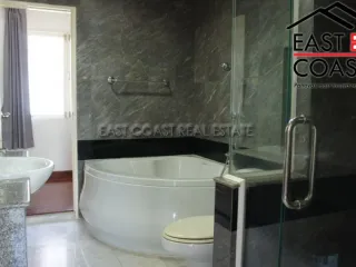 À vendre 3 chambres maison à Bang Lamung, Chonburi