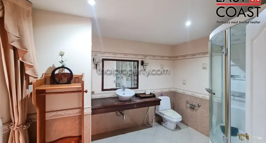 For rent and for sale 2 bedrooms condo in Bang Lamung, Chonburi