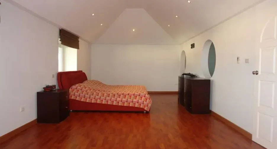 For sale 3 bedrooms condo in Bang Lamung, Chonburi