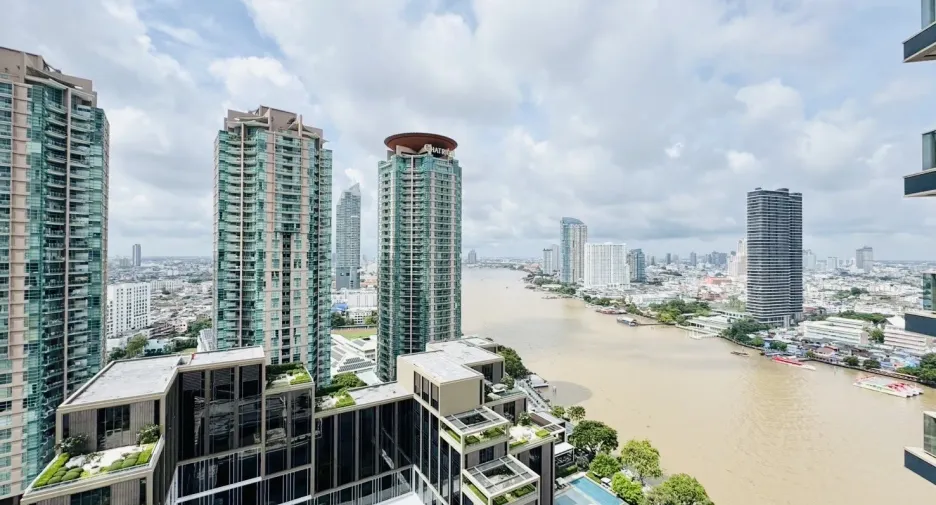 For sale and for rent 3 bedrooms condo in Bang Kho Laem, Bangkok