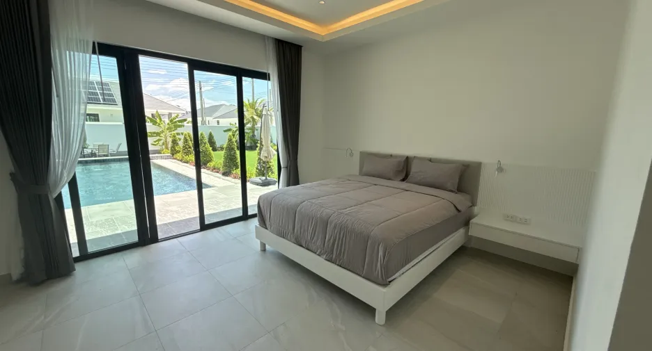 For sale 4 bedrooms villa in Hua Hin, Prachuap Khiri Khan