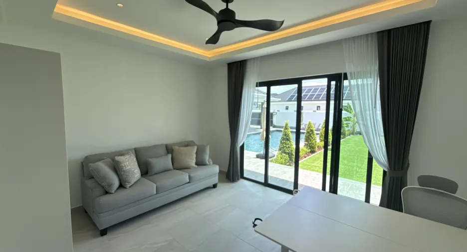 For sale 4 bedrooms villa in Hua Hin, Prachuap Khiri Khan