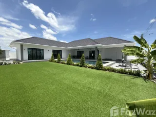 For sale 4 bedrooms villa in Hua Hin, Prachuap Khiri Khan