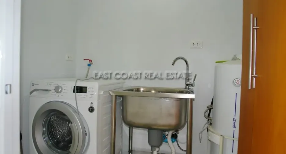 For rent and for sale 2 bedrooms condo in Jomtien, Pattaya