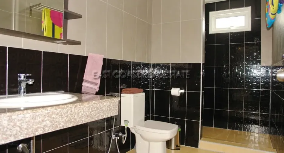 For rent and for sale 2 bedrooms condo in Jomtien, Pattaya