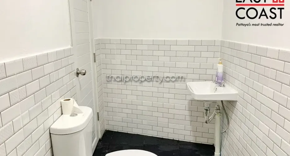 For rent and for sale 2 bedrooms house in Bang Lamung, Chonburi