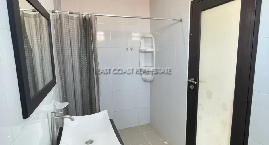 For rent and for sale 3 bedrooms house in Bang Lamung, Chonburi
