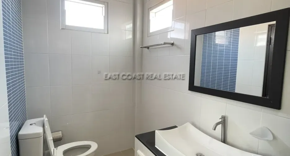 For rent and for sale 3 bedrooms house in Bang Lamung, Chonburi