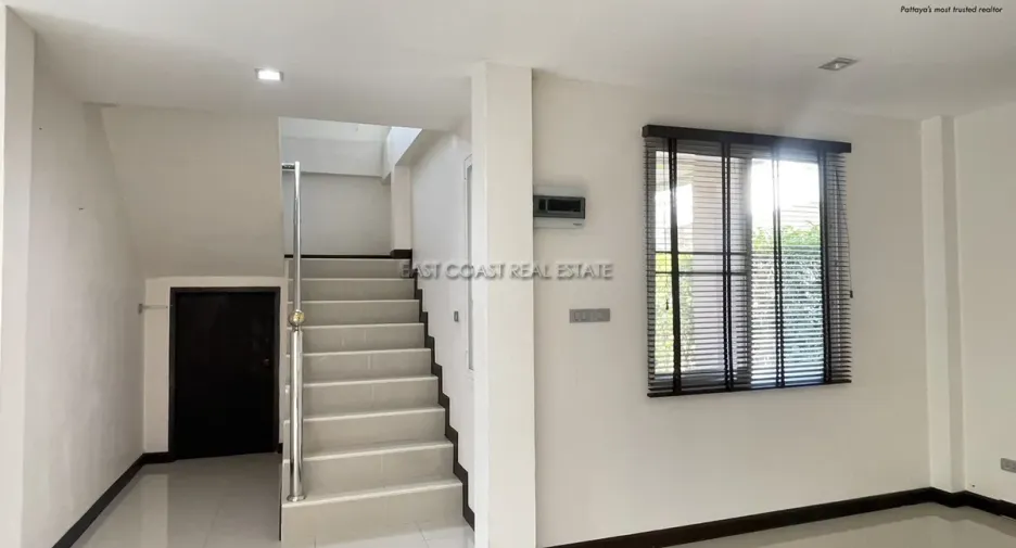 For rent and for sale 3 bedrooms house in Bang Lamung, Chonburi