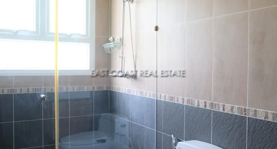 For rent and for sale 3 bedrooms house in Bang Lamung, Chonburi