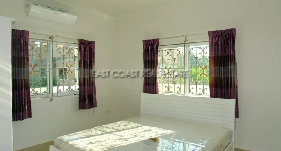 For rent and for sale 3 bedrooms house in Bang Lamung, Chonburi