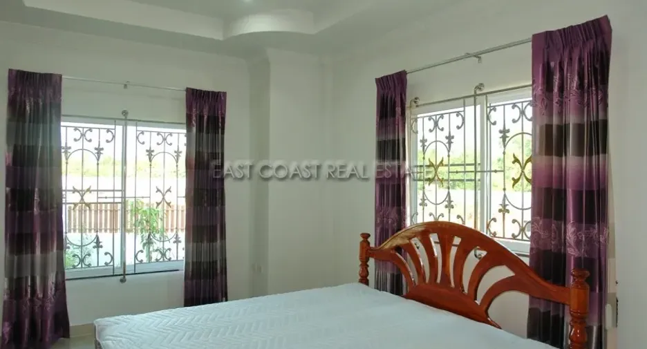 For rent and for sale 3 bedrooms house in Bang Lamung, Chonburi